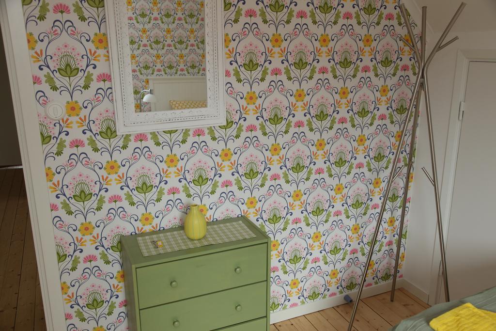 קארלסטאד Aelvnaera Bed & Breakfast חדר תמונה
