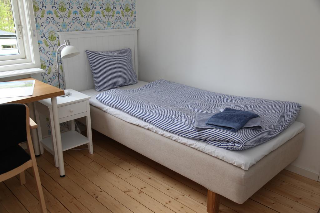 קארלסטאד Aelvnaera Bed & Breakfast חדר תמונה