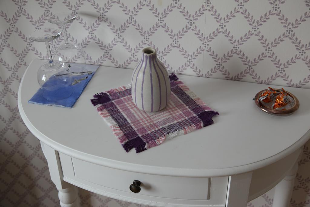 קארלסטאד Aelvnaera Bed & Breakfast חדר תמונה