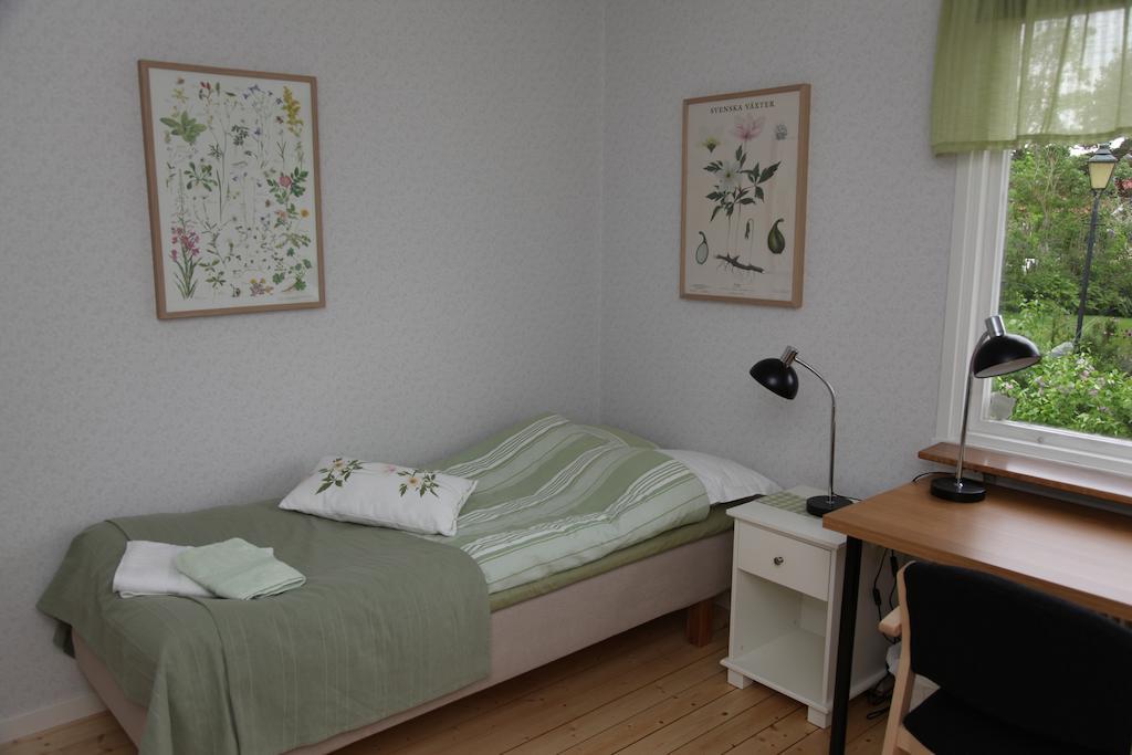קארלסטאד Aelvnaera Bed & Breakfast חדר תמונה